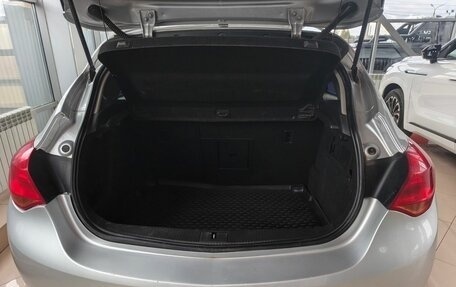 Opel Astra J, 2010 год, 439 000 рублей, 10 фотография