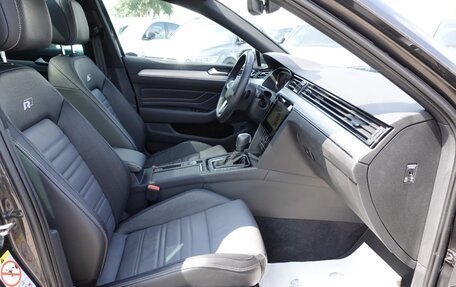Volkswagen Passat B8 рестайлинг, 2022 год, 3 010 010 рублей, 11 фотография