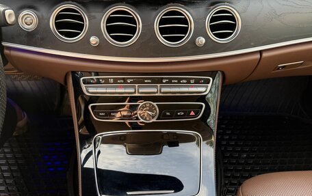 Mercedes-Benz E-Класс, 2016 год, 3 700 000 рублей, 11 фотография
