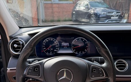 Mercedes-Benz E-Класс, 2016 год, 3 700 000 рублей, 9 фотография