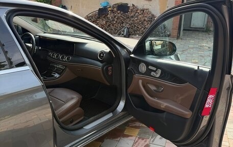 Mercedes-Benz E-Класс, 2016 год, 3 700 000 рублей, 15 фотография