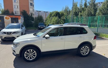Volkswagen Tiguan II, 2019 год, 2 700 000 рублей, 3 фотография