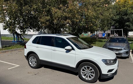 Volkswagen Tiguan II, 2019 год, 2 700 000 рублей, 10 фотография