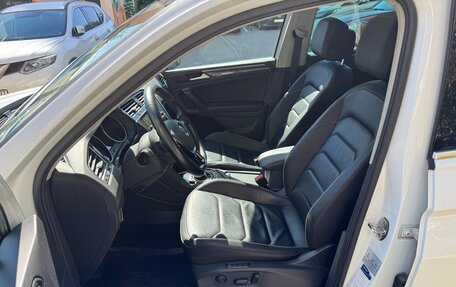 Volkswagen Tiguan II, 2019 год, 2 700 000 рублей, 15 фотография