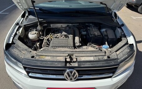 Volkswagen Tiguan II, 2019 год, 2 700 000 рублей, 25 фотография