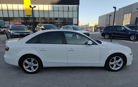 Audi A4, 2013 год, 1 045 000 рублей, 4 фотография