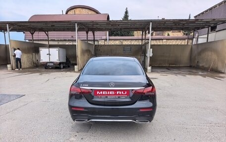 Mercedes-Benz E-Класс, 2021 год, 2 400 000 рублей, 4 фотография