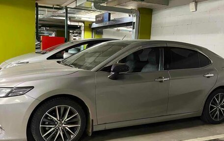 Toyota Camry, 2022 год, 3 500 000 рублей, 4 фотография