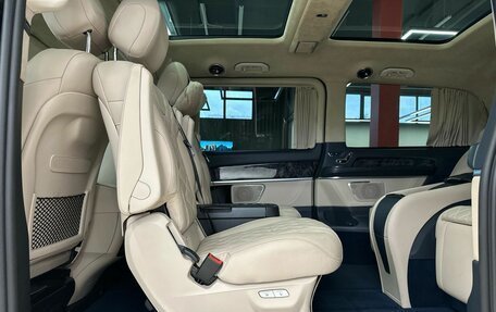 Mercedes-Benz V-Класс, 2019 год, 4 200 000 рублей, 21 фотография