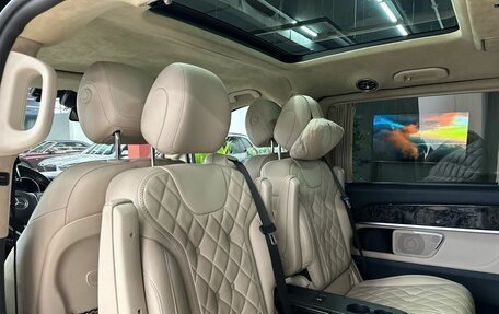Mercedes-Benz V-Класс, 2019 год, 4 200 000 рублей, 25 фотография