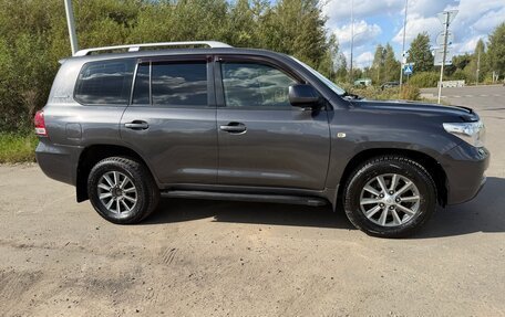 Toyota Land Cruiser 200, 2011 год, 2 850 000 рублей, 5 фотография