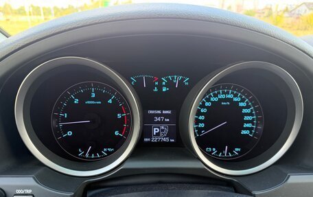 Toyota Land Cruiser 200, 2011 год, 2 850 000 рублей, 17 фотография