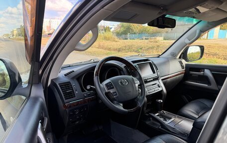 Toyota Land Cruiser 200, 2011 год, 2 850 000 рублей, 11 фотография