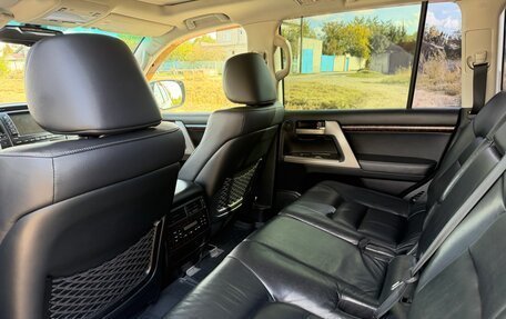 Toyota Land Cruiser 200, 2011 год, 2 850 000 рублей, 13 фотография