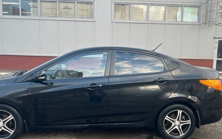 Hyundai Solaris II рестайлинг, 2011 год, 520 000 рублей, 5 фотография