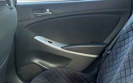 Hyundai Solaris II рестайлинг, 2011 год, 520 000 рублей, 6 фотография