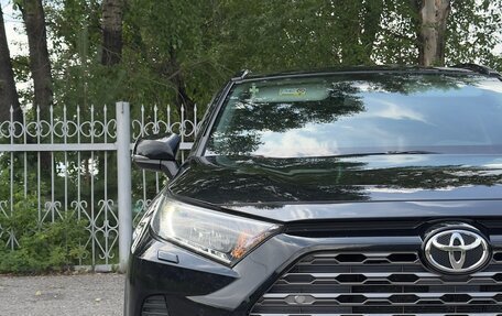 Toyota RAV4, 2020 год, 3 170 000 рублей, 4 фотография