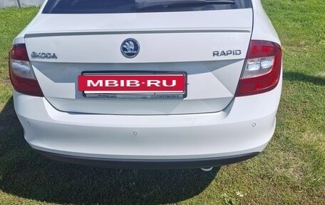 Skoda Rapid I, 2018 год, 1 080 000 рублей, 11 фотография