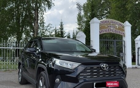 Toyota RAV4, 2020 год, 3 170 000 рублей, 14 фотография