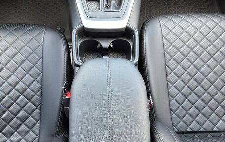 Toyota RAV4, 2020 год, 3 170 000 рублей, 29 фотография