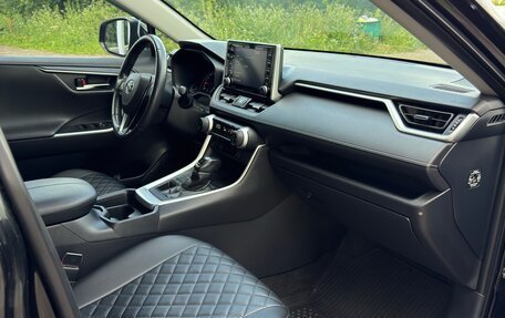 Toyota RAV4, 2020 год, 3 170 000 рублей, 33 фотография