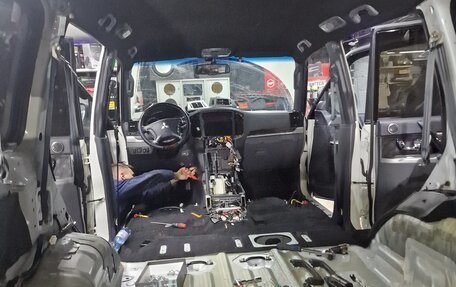 Mitsubishi Pajero IV, 2019 год, 4 390 000 рублей, 38 фотография