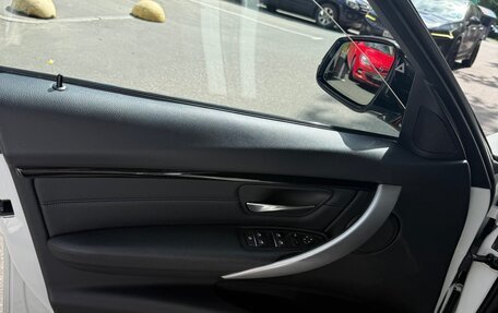 BMW 3 серия, 2019 год, 2 700 000 рублей, 33 фотография