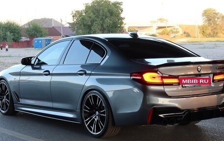 BMW 5 серия, 2018 год, 2 990 000 рублей, 9 фотография