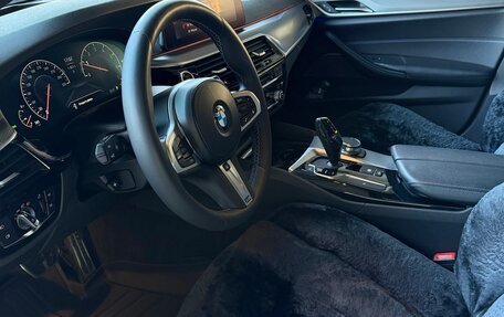 BMW 5 серия, 2018 год, 2 990 000 рублей, 14 фотография