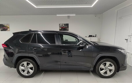 Toyota RAV4, 2020 год, 2 969 000 рублей, 4 фотография