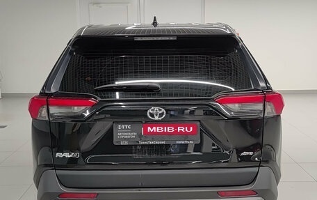 Toyota RAV4, 2020 год, 2 969 000 рублей, 6 фотография