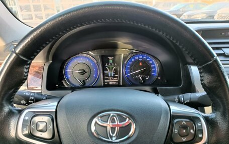 Toyota Camry, 2016 год, 1 880 000 рублей, 17 фотография
