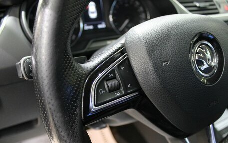 Skoda Octavia, 2015 год, 950 000 рублей, 13 фотография