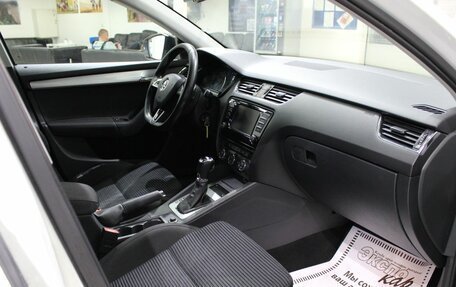 Skoda Octavia, 2015 год, 950 000 рублей, 8 фотография