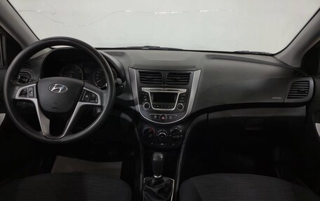 Hyundai Solaris II рестайлинг, 2015 год, 835 000 рублей, 12 фотография