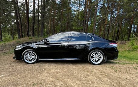 Toyota Camry, 2018 год, 2 850 000 рублей, 6 фотография