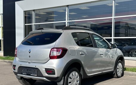 Renault Sandero II рестайлинг, 2017 год, 900 000 рублей, 4 фотография