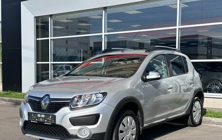 Renault Sandero II рестайлинг, 2017 год, 900 000 рублей, 3 фотография