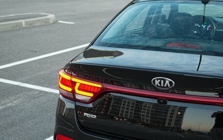 KIA Rio IV, 2018 год, 1 360 000 рублей, 2 фотография
