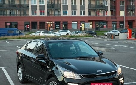 KIA Rio IV, 2018 год, 1 360 000 рублей, 8 фотография