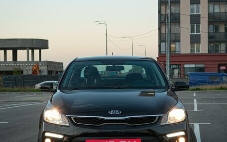 KIA Rio IV, 2018 год, 1 360 000 рублей, 9 фотография