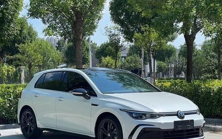 Volkswagen Golf VIII, 2022 год, 2 115 000 рублей, 3 фотография