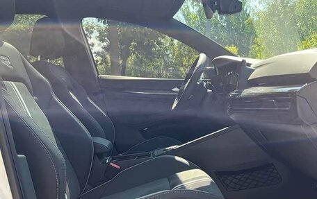 Volkswagen Golf VIII, 2022 год, 2 115 000 рублей, 14 фотография