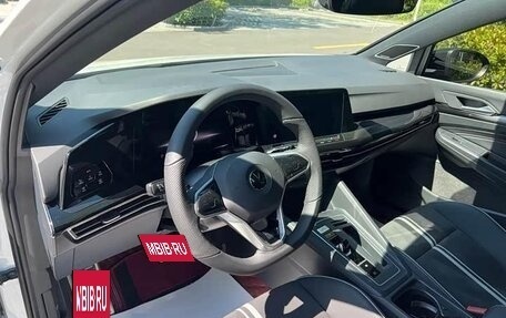 Volkswagen Golf VIII, 2022 год, 2 115 000 рублей, 11 фотография