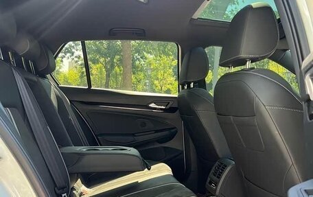 Volkswagen Golf VIII, 2022 год, 2 115 000 рублей, 26 фотография