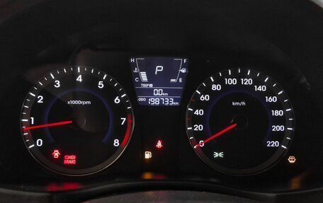 Hyundai Solaris II рестайлинг, 2011 год, 679 000 рублей, 18 фотография