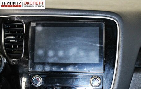 Mitsubishi Outlander III рестайлинг 3, 2021 год, 2 397 000 рублей, 14 фотография