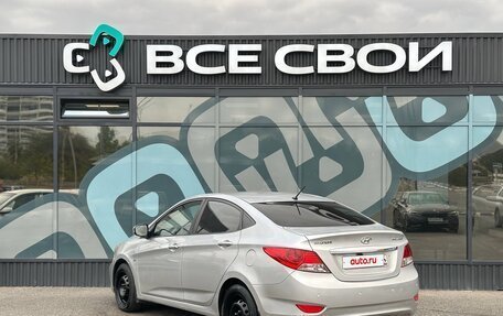 Hyundai Solaris II рестайлинг, 2011 год, 799 000 рублей, 3 фотография