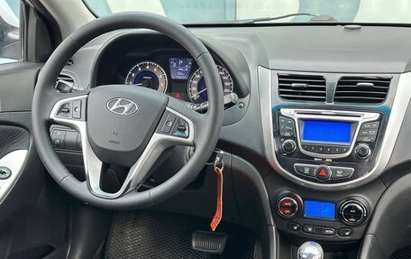 Hyundai Solaris II рестайлинг, 2011 год, 799 000 рублей, 14 фотография