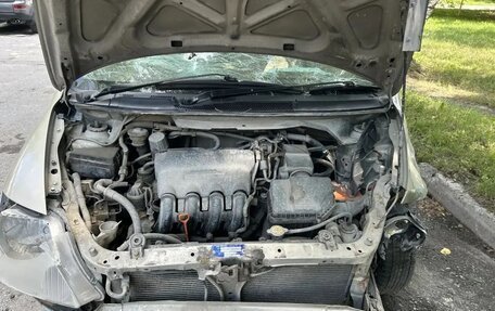 Honda Fit III, 2005 год, 190 000 рублей, 8 фотография